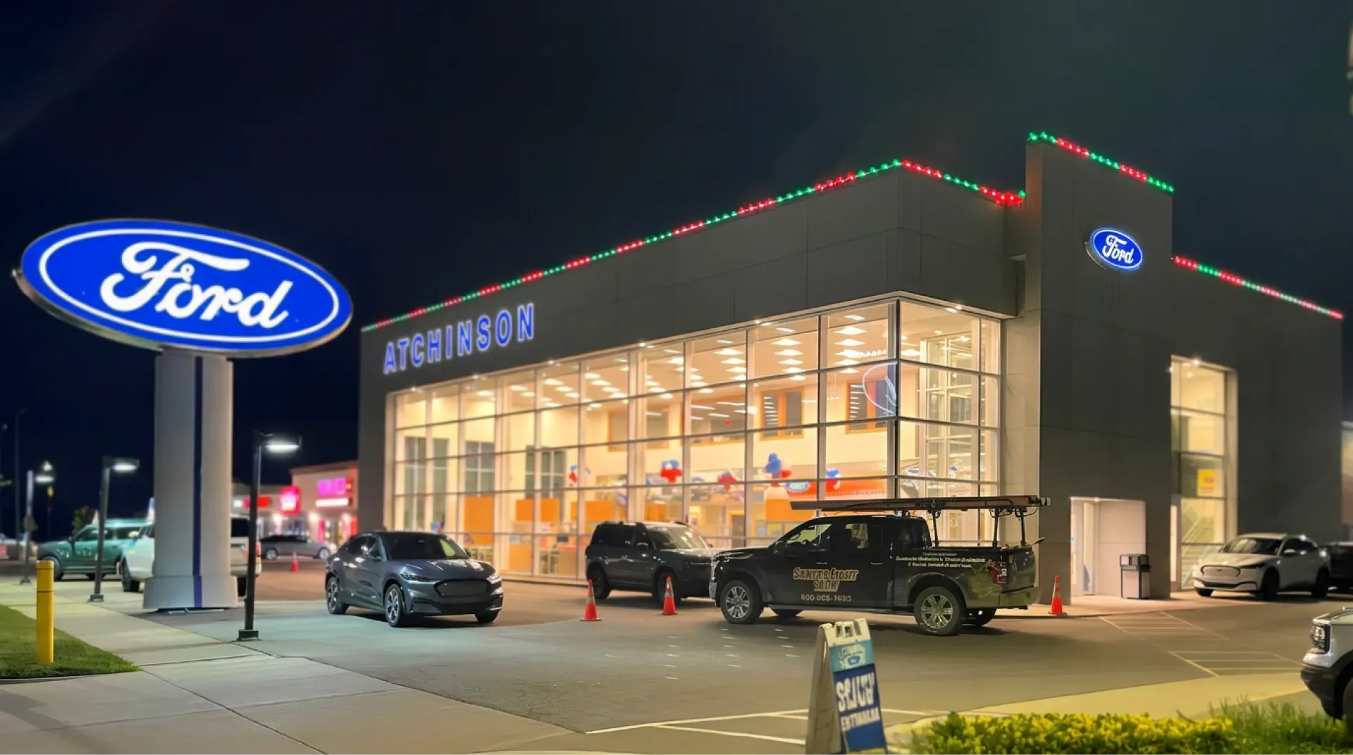 car dealership roofline christmas lighting