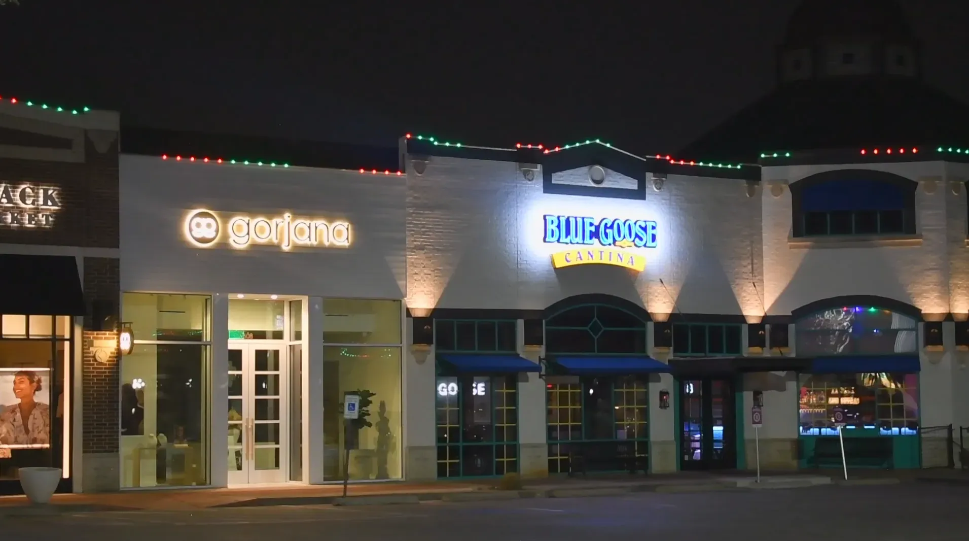 Municipal roofline Christmas lighting