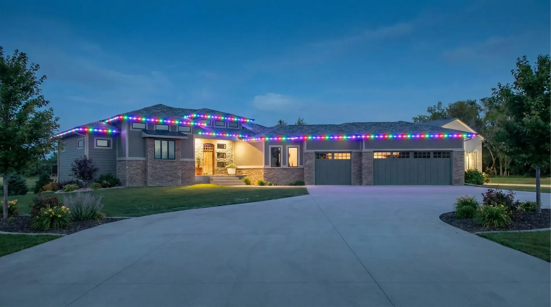 permanent holiday lighting