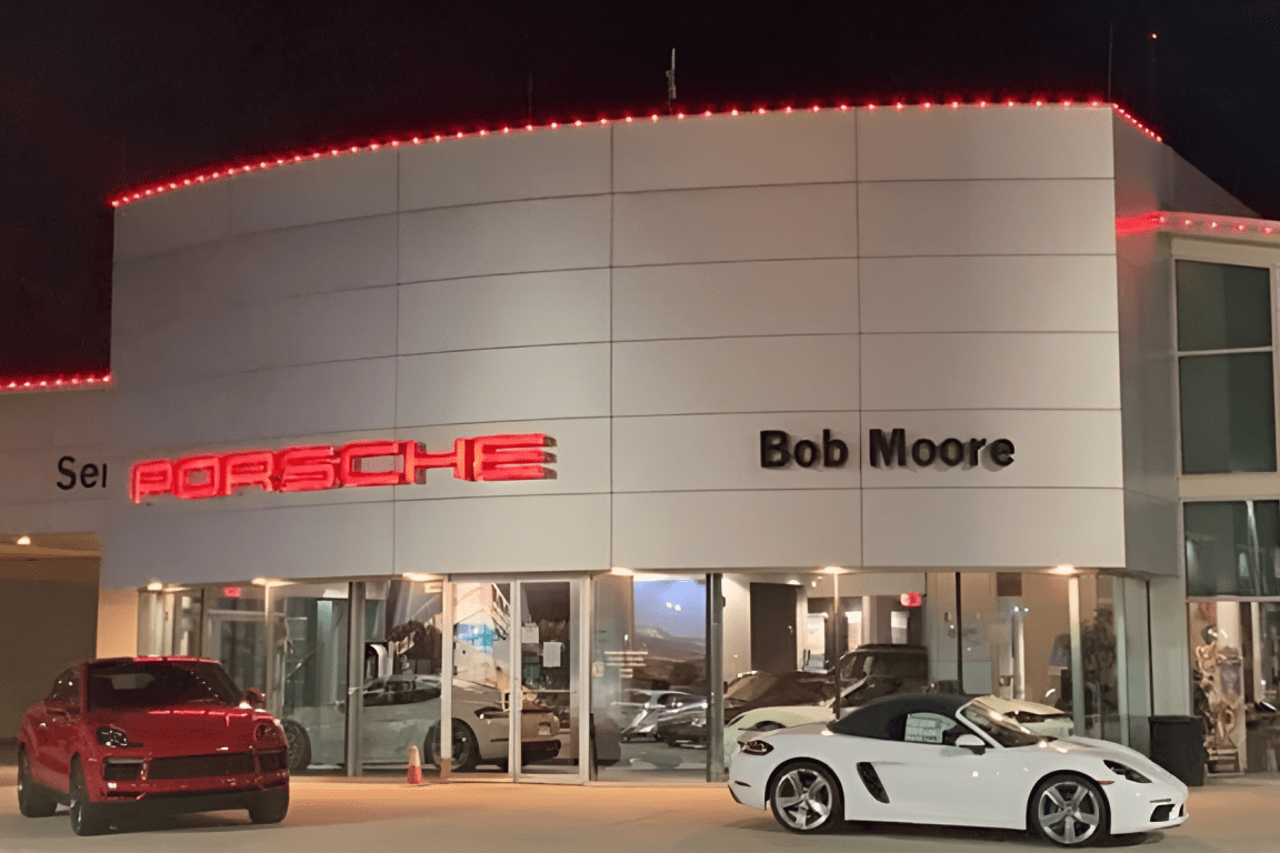BlueHopper Outdoor Lighting for Car Dealership